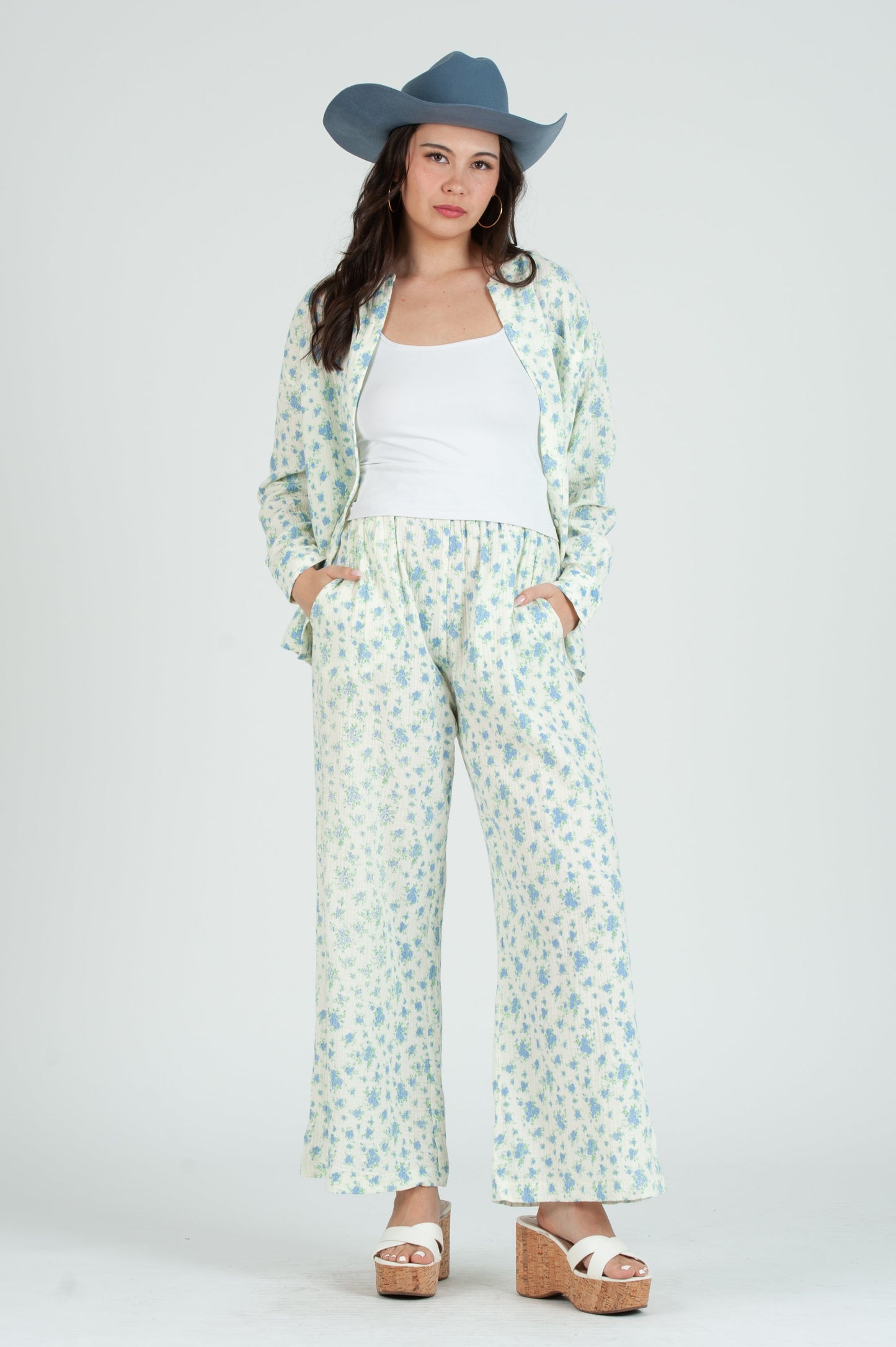 Women's Gauze Button Down Shirt in Ditzy Floral