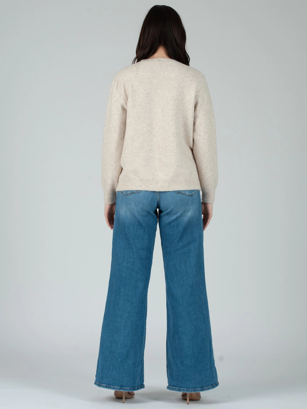 Fall crew neck sweater with knotted bow print