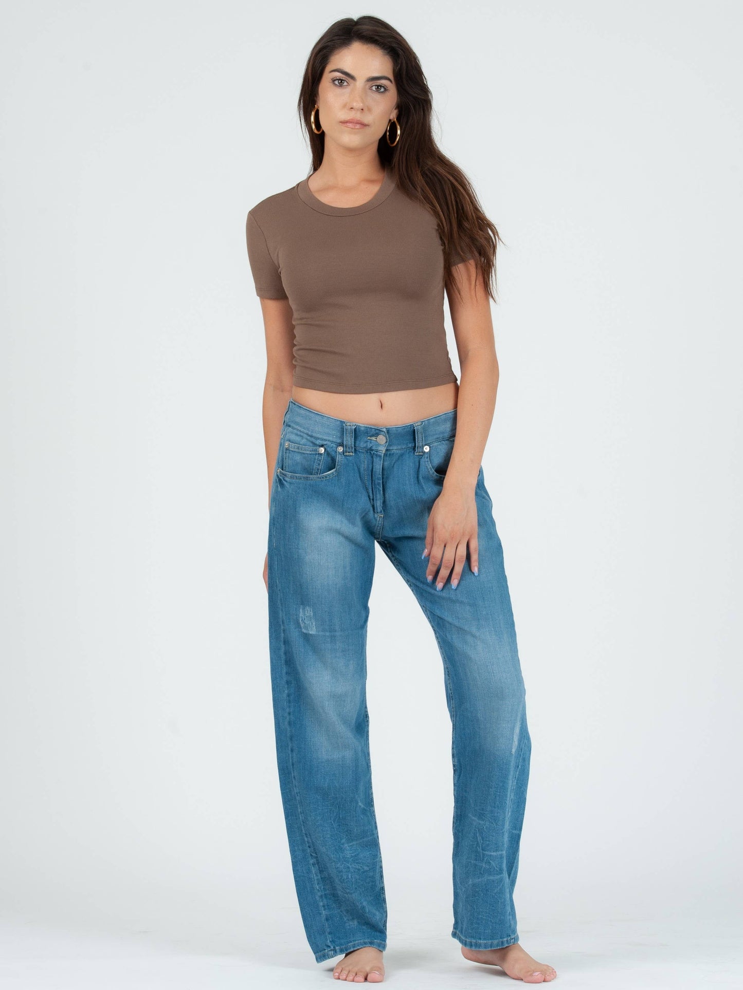 NICOLE ROUND NECK CROPPED TEE-ESPRESSO