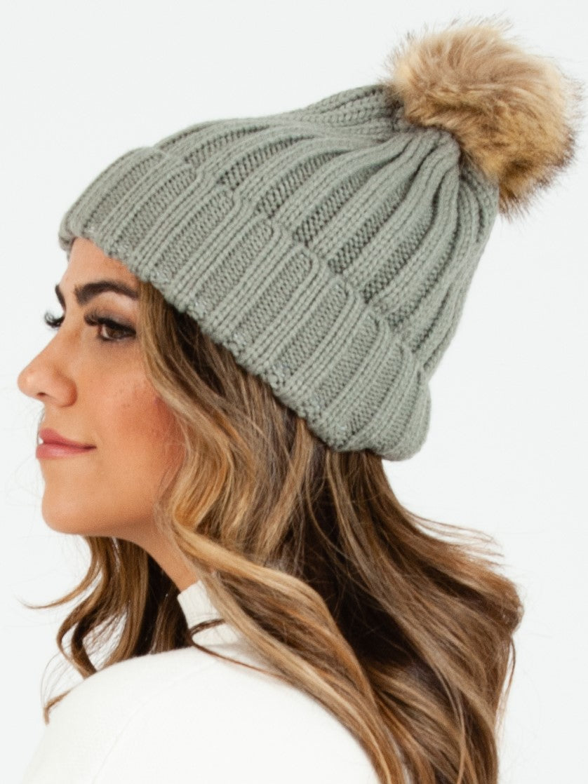Women’s Ribbed Knit Beanie with Poms