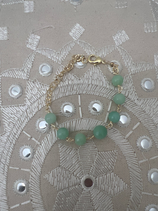 Natural Burmese Green Jade & 18K plated gold bracelet