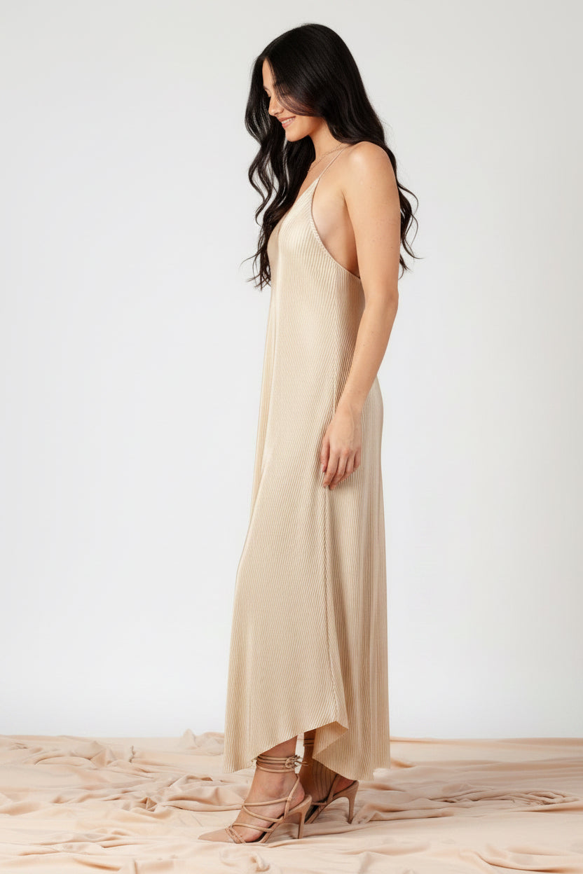 Women’s Pleated Maxi Dress