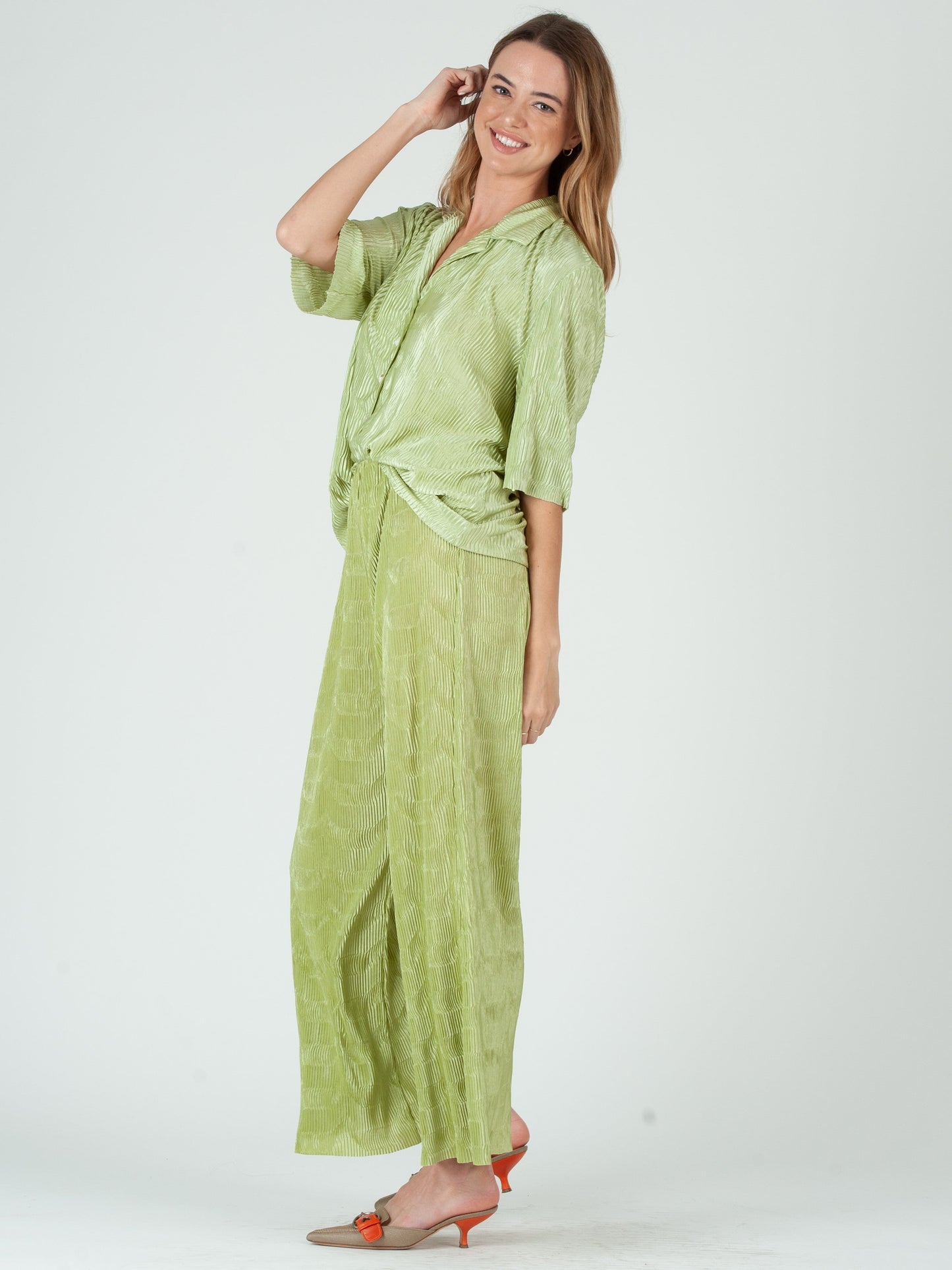 Women’s Crinkled Satin Pants