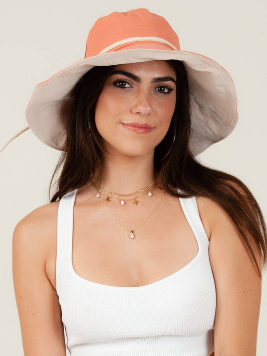 REVERSIBLE BUCKET HAT